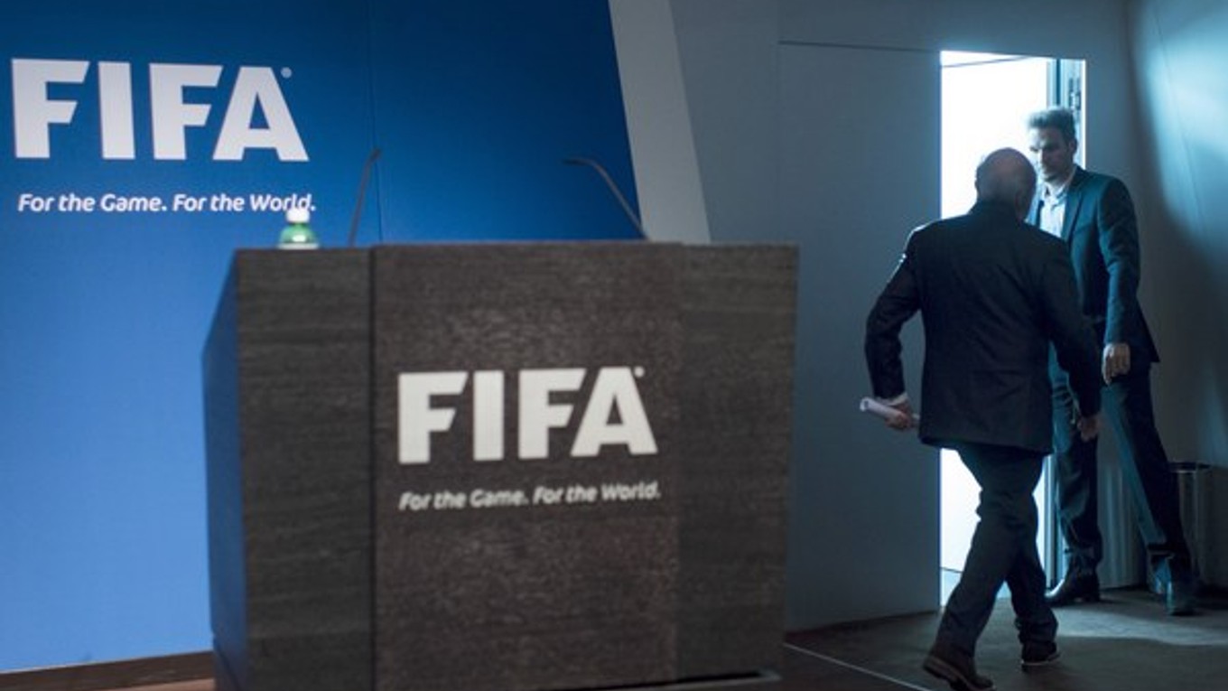 Na FIFA sa valí ďalší škandál.