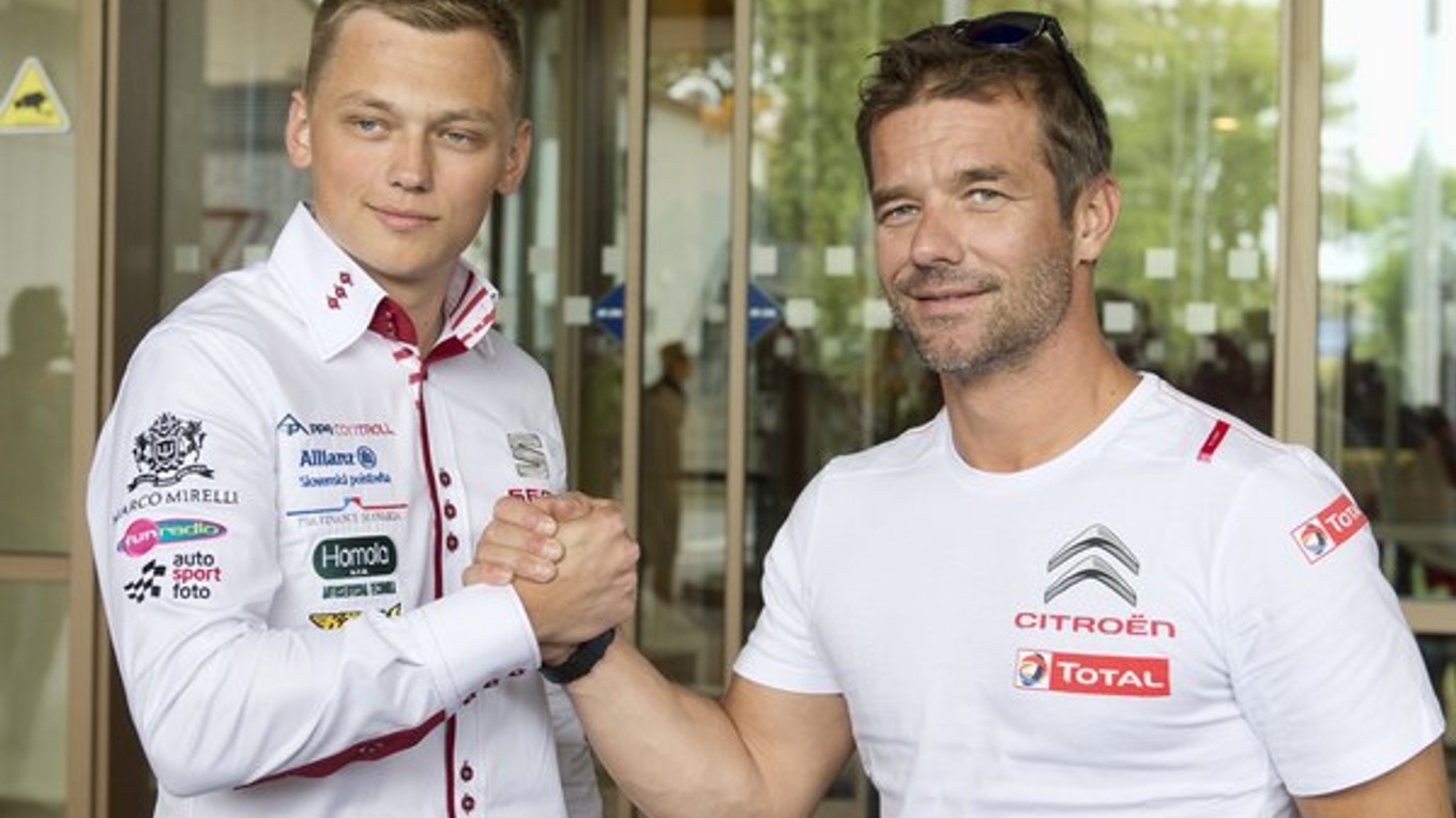 Talentovaný Matej Homola (vľavo) si na Slovakia Ringu meria sily aj s takými velikánmi motoristického športu, akým je deväťnásobný majster sveta v rely Sébastien Loeb (vpravo).