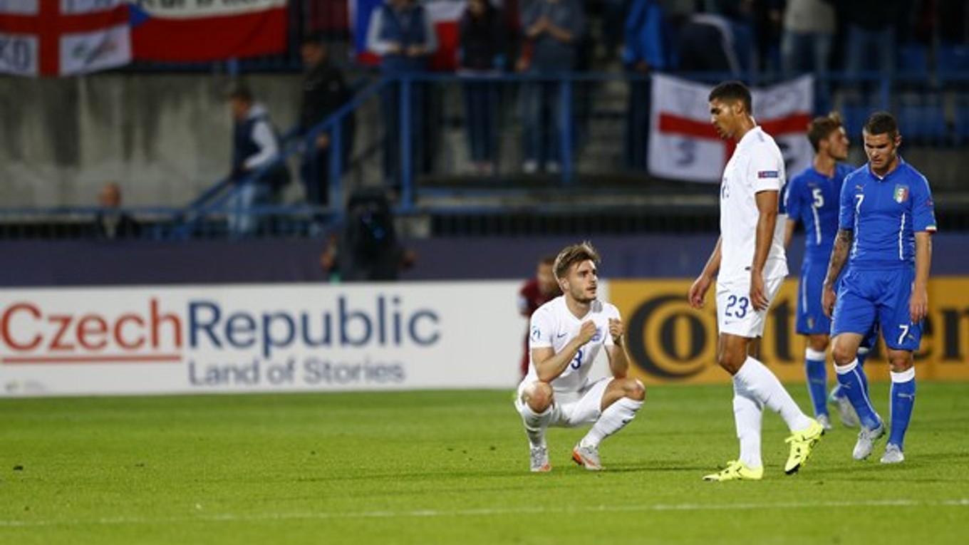 Po zápase Anglicka proti Taliansku zostali oči pre plač obom reprezentáciám.