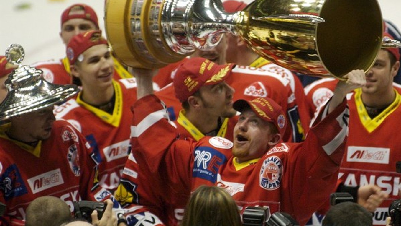 Slávne časy sú preč, od budúcej sezóny čaká na hokejistov Slavie druhá najvyššia súťaž.
