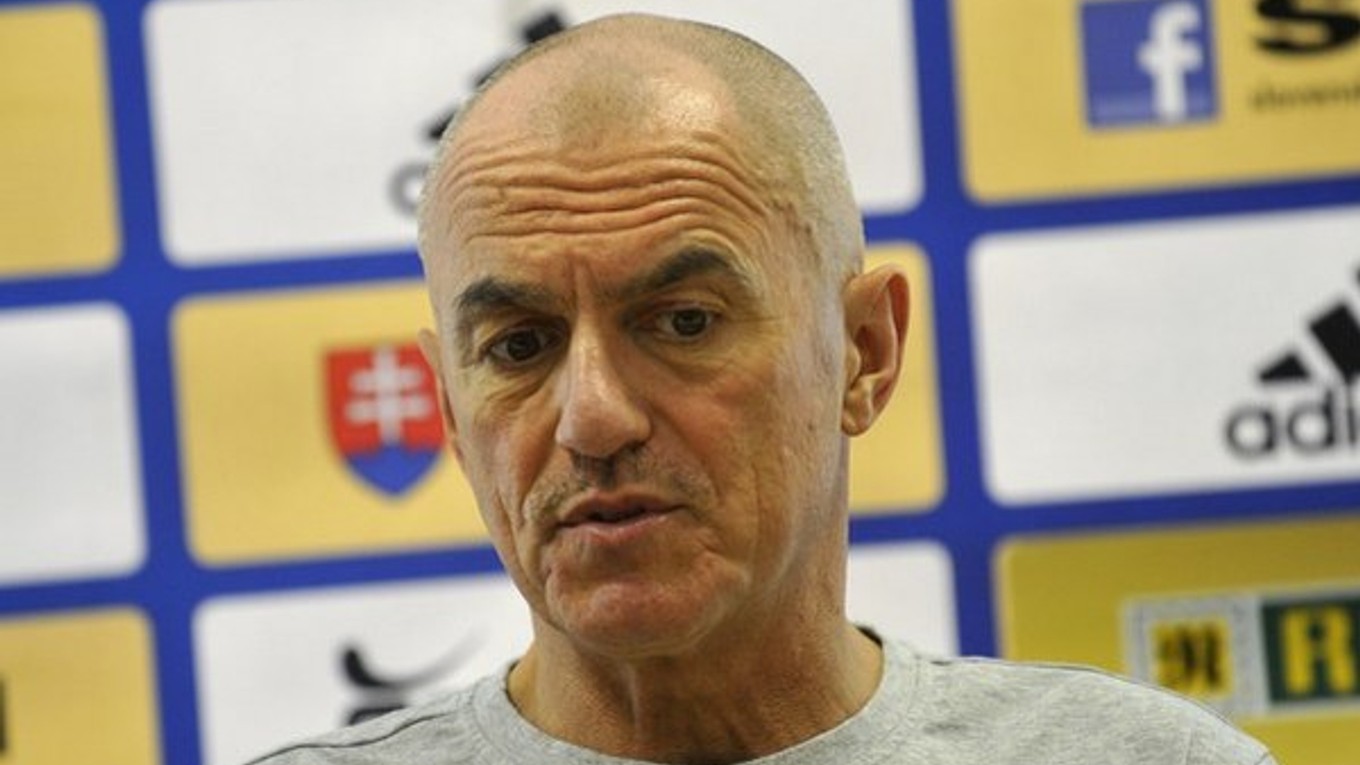 Tréner hádzanárov Zoltán Heister.