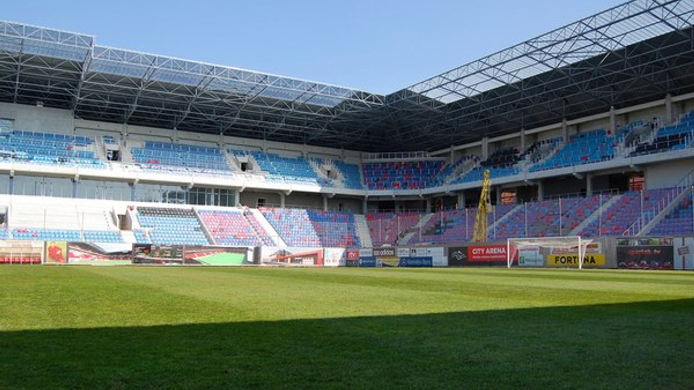 Štadión v Trnave postupne nadobúda svoju podobu.