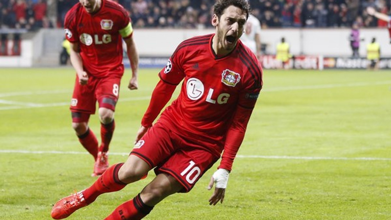 Prvý gól Leverkusenu strelil Hakan Calhanoglu.