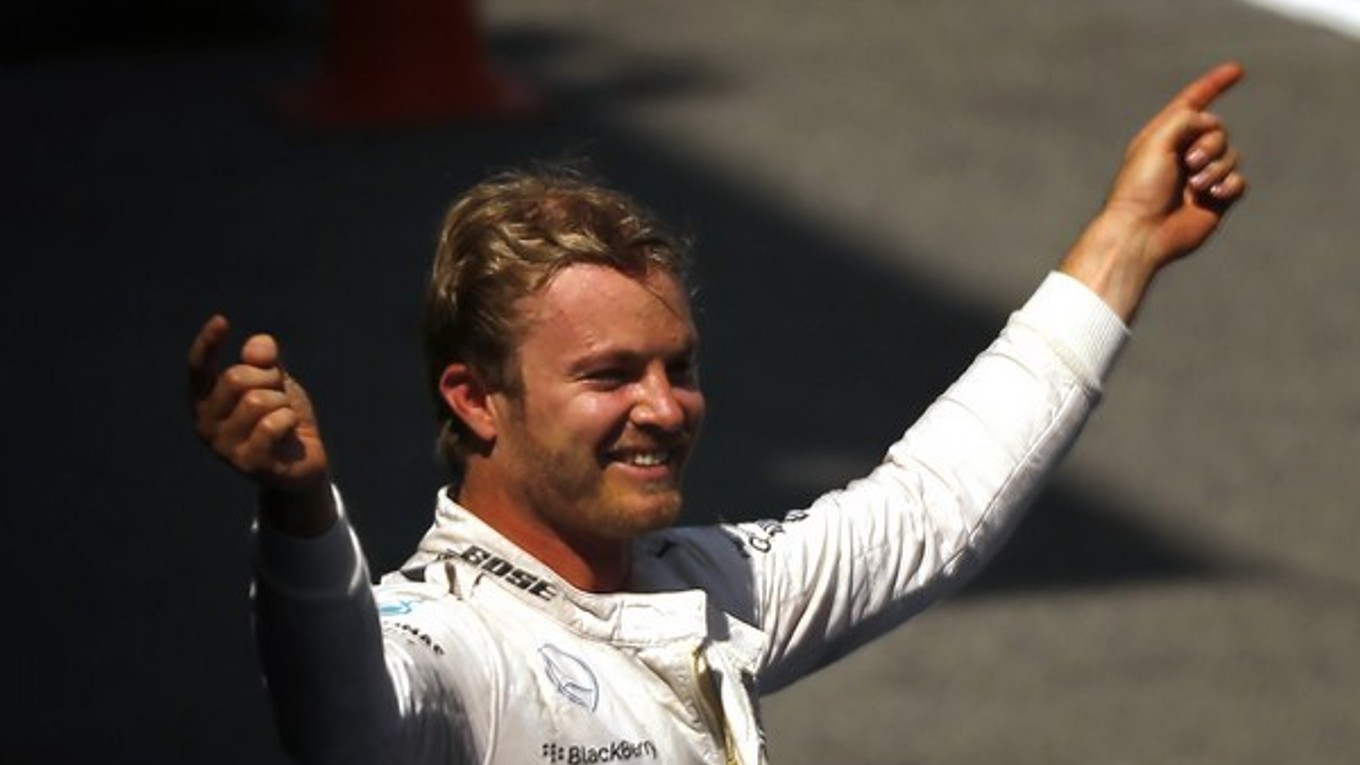 Nico Rosberg sa prvý raz v sezóne tešil z víťazstva.
