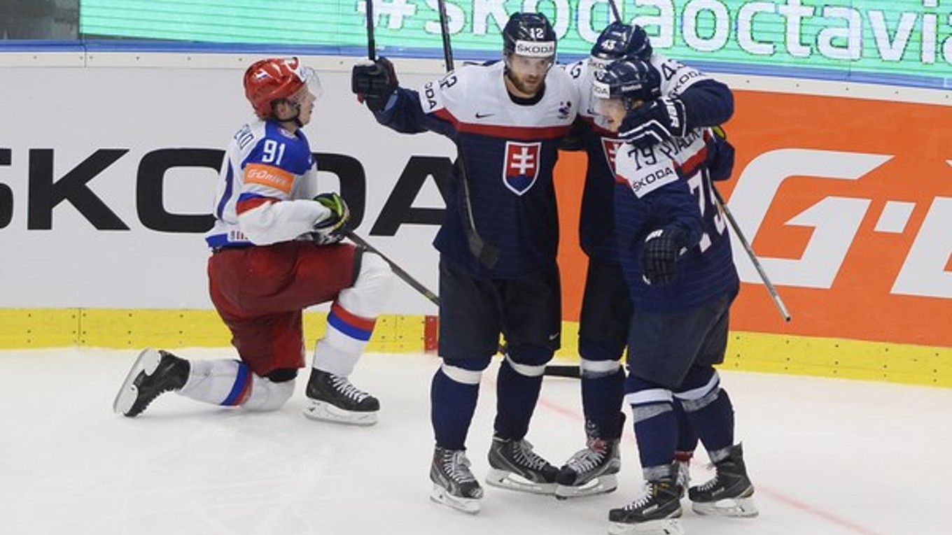 Slováci nastúpili proti Rusku na tohtoročných MS v hokeji. A stretnú sa spolu aj na ZOH 2018 v Pjongčangu.