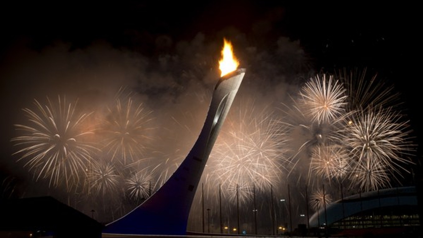 Takto horel olympijský oheň naposledy na zimnej olympiáde v Soči. V Riu de Janeiro budú horieť možno dva.