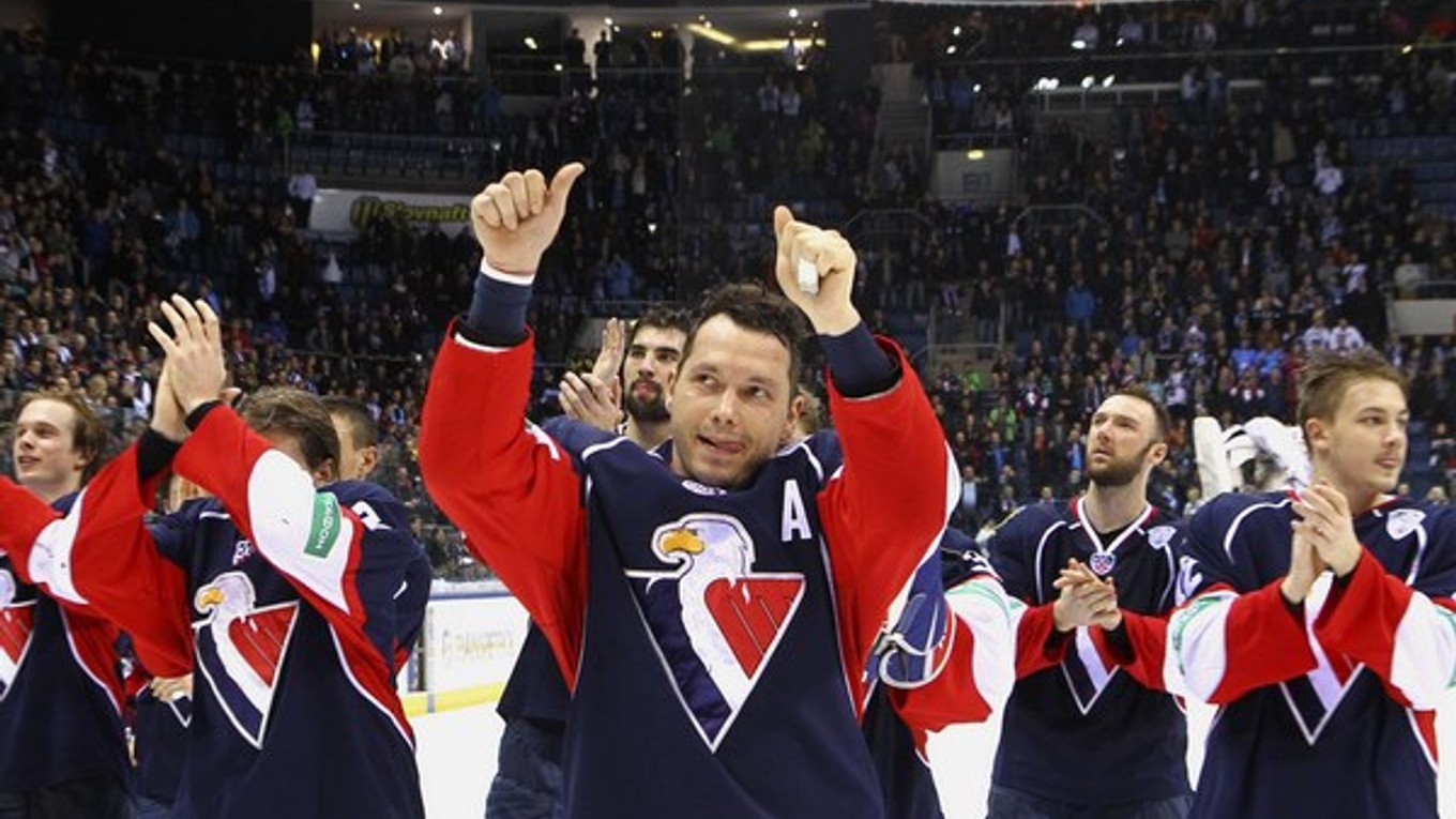 Takto sa hokejisti Slovana lúčili s KHL. V súvislosti s ich ďalším pôsobením sa hovorí aj o vstupe do českej extraligy. Prvý krok musí urobiť slovenská strana.