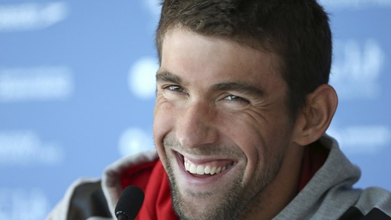 Michael Phelps je olympijským rekordmanom. Má osemnásť zlatých medailí.