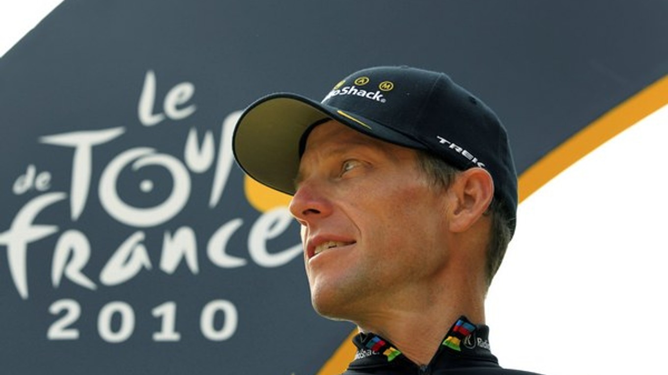 Lance Armstrong bol len špičkou ľadovca. Jeho odhalenie všetko začalo. Podľa najnovších správ však v cyklistike stále dopuje zhruba deväťdesiat percent cyklistov.