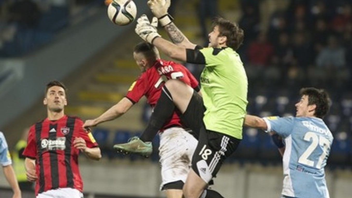 Ligovým hitom víkendu je súboj Žiliny s Trnavou.