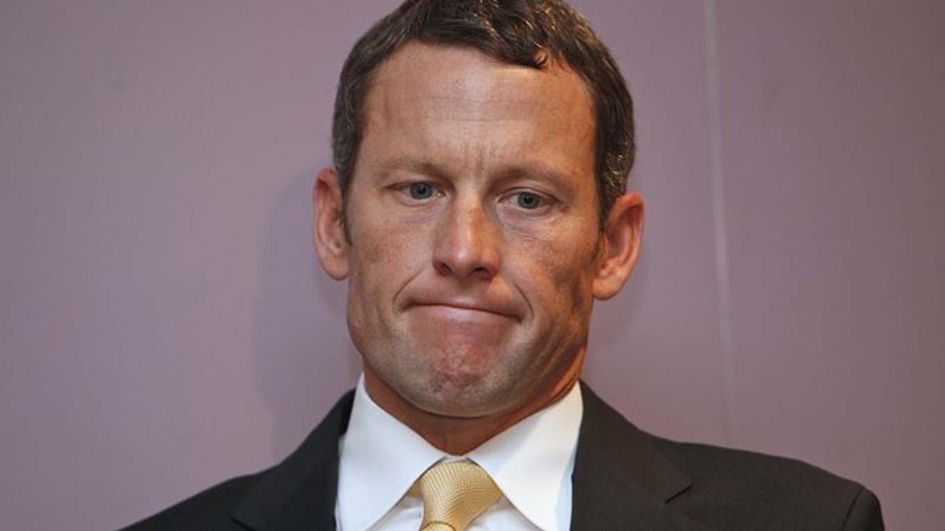 Lance Armstrong nedávno spolupracoval aj na vyšetrovaní Nezávislej reformnej komisie svetovej cyklistiky (CIRC) o dopingovej minulosti odvetvia.