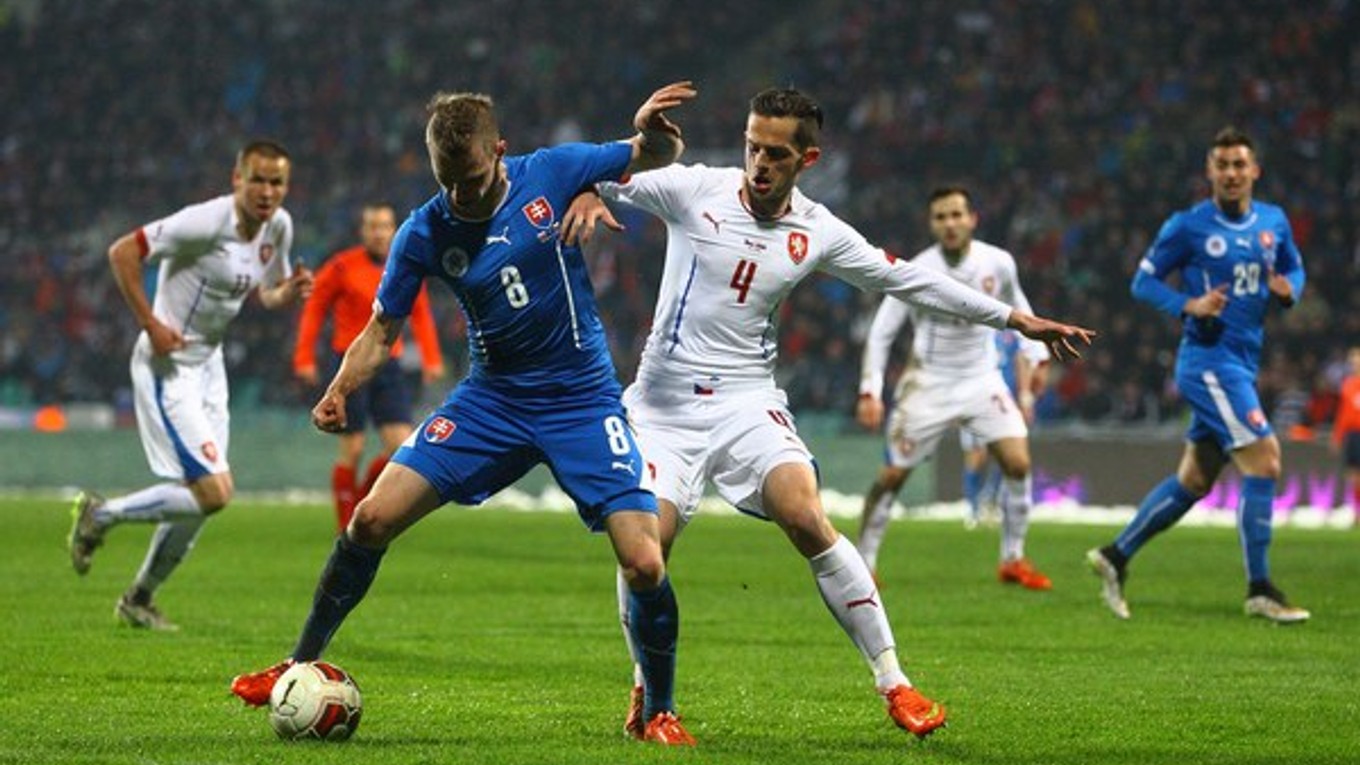 Ondrej Duda (v modrom) dal svoj prvý gól za národný tím proti Čechom.