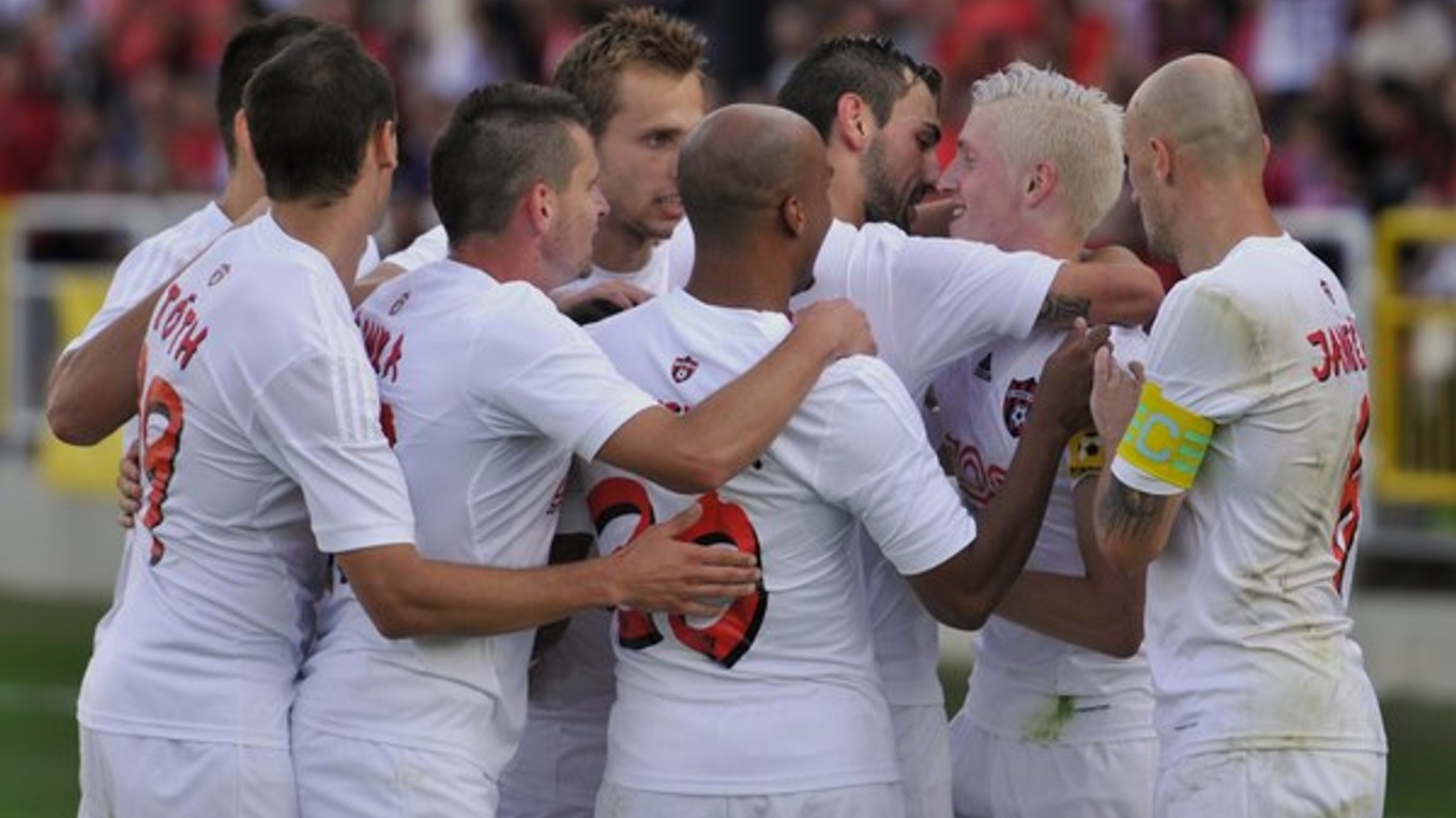 Futbalisti trnavského Spartaka pokračujú vo víťaznom ťažení.