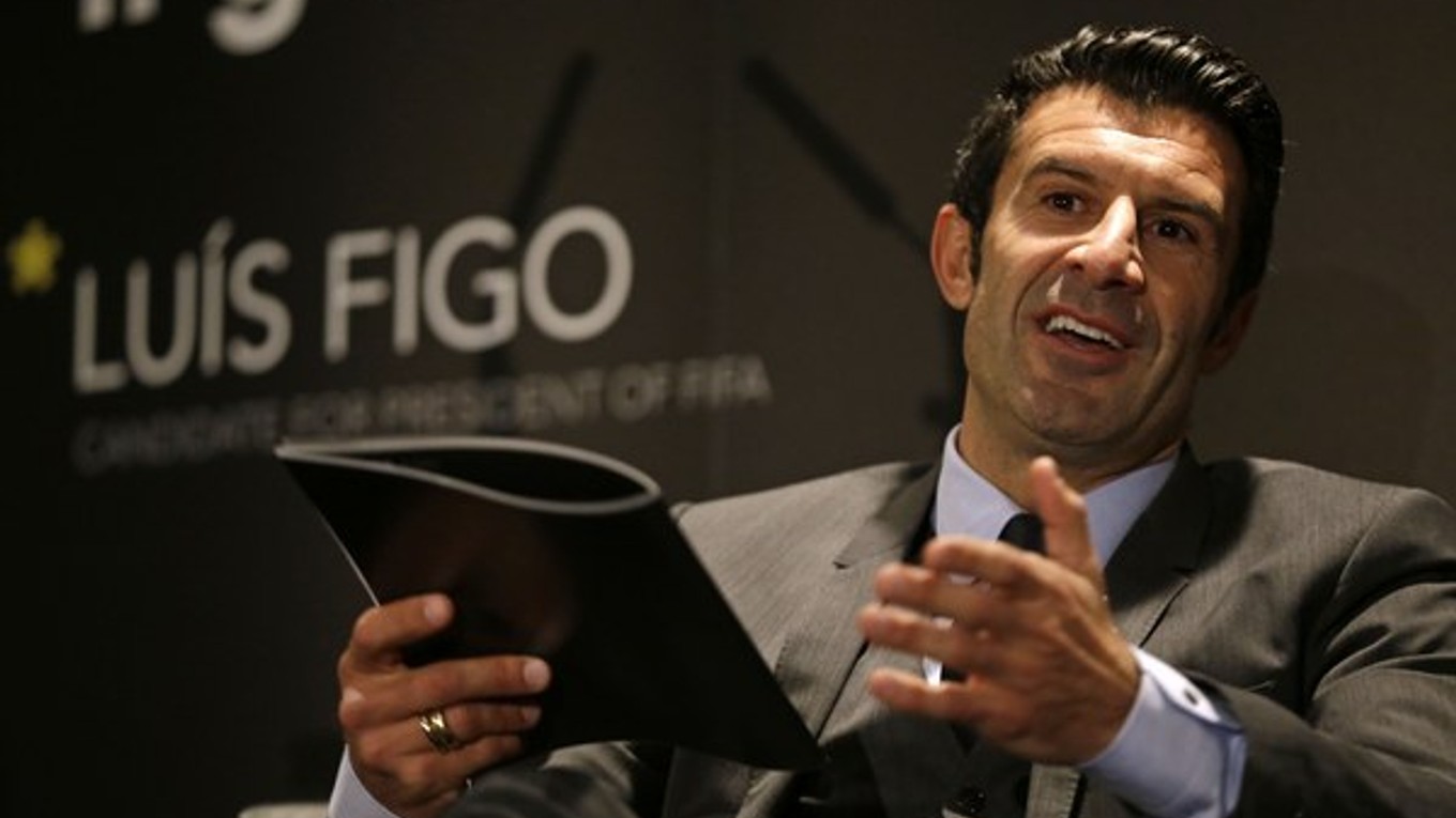 Luís Figo je presvedčený, že prezident Africkej futbalovej konfederácie nehovoril v mene všetkých členov.