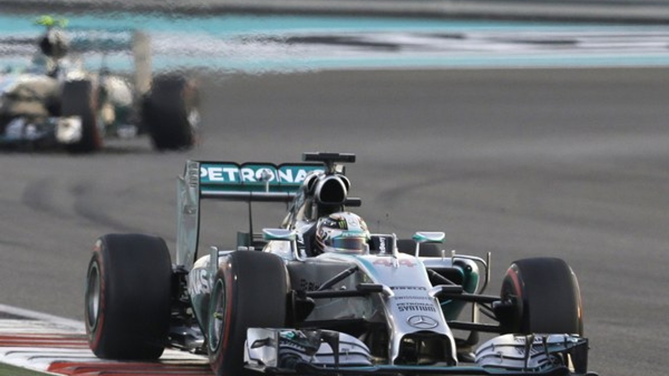 Lewis Hamilton je aktuálny líder priebežneho poradia formuly 1.
