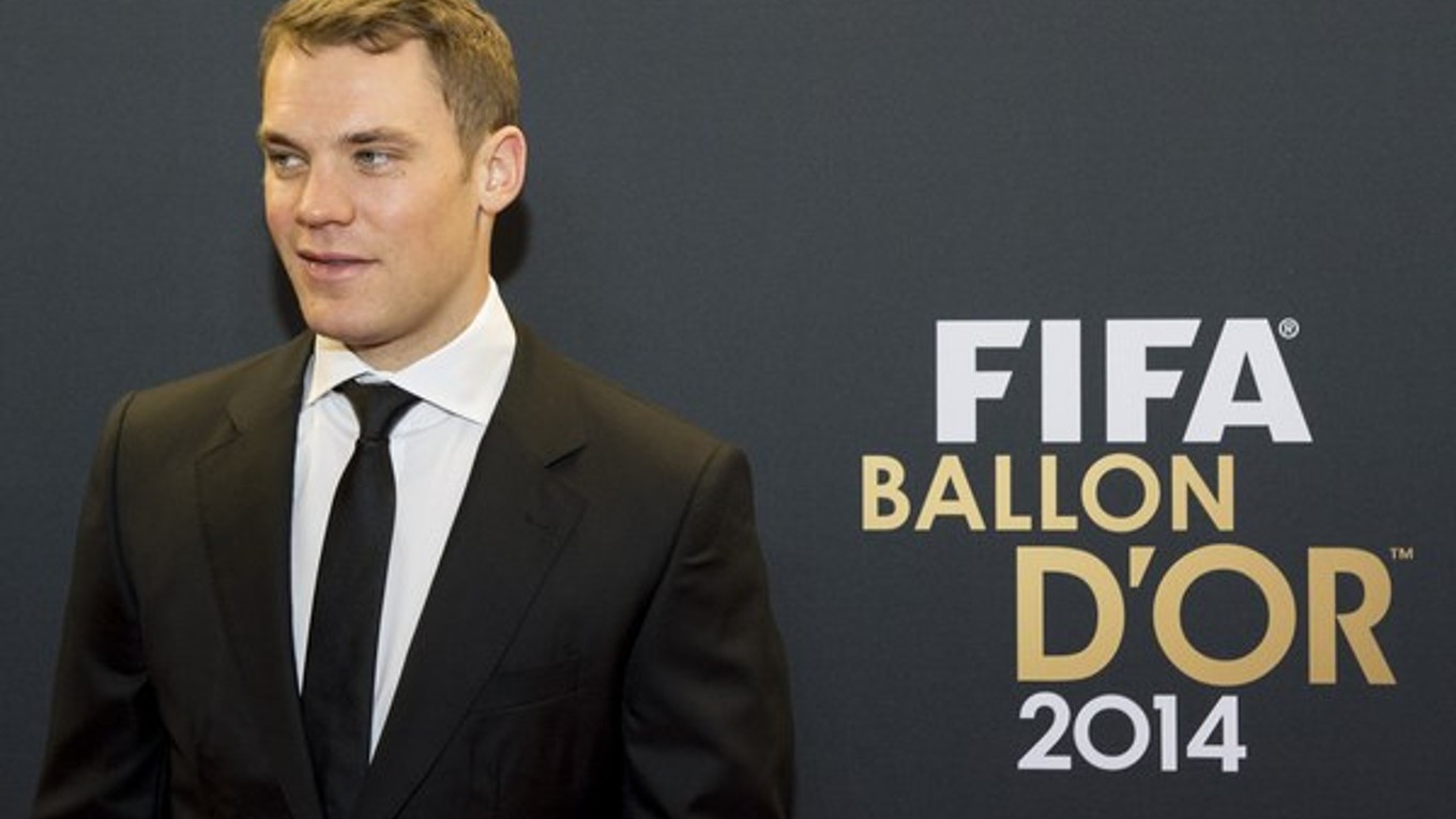 Nemec Manuel Neuer prichádza na galavečer vyhlásenia ankety Zlatá lopta FIFA 2014.