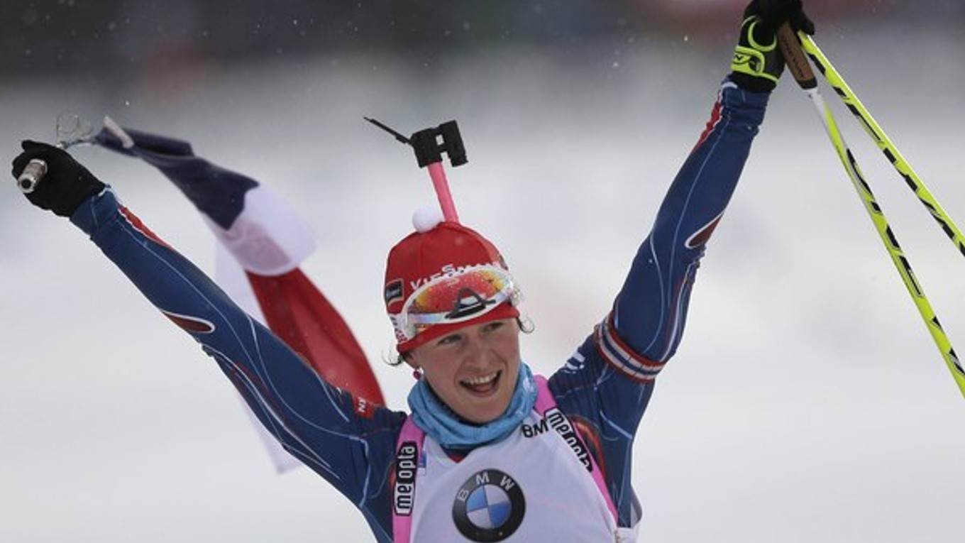 Veronika Vítková sa teší z ďalšieho víťazstva českej štafety.