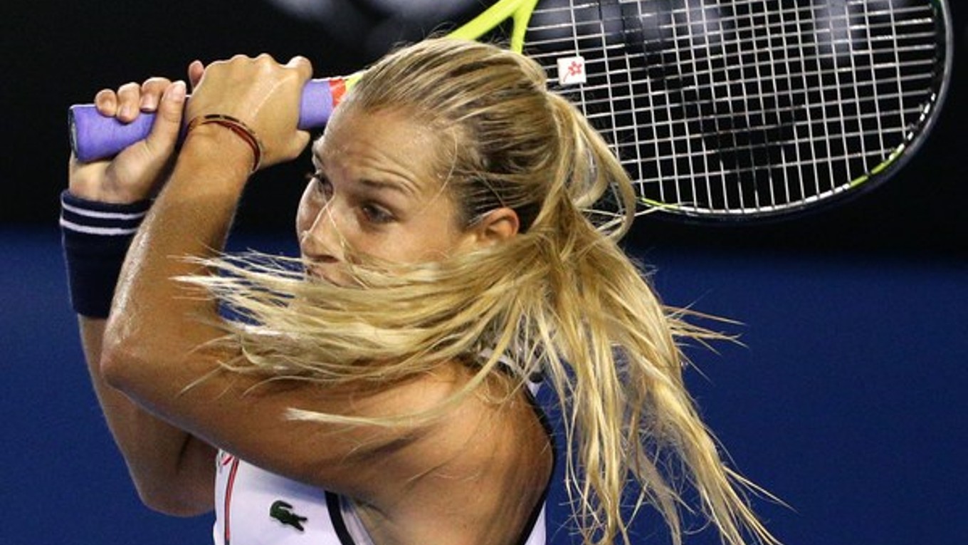 Dominika Cibulková podala v osemfinále Australian Open vynikajúci výkon.