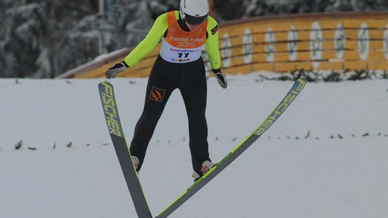 Zlato v skokoch na lyžiach na strednom mostíku vybojovala Ruska Irina Avvakumovová.