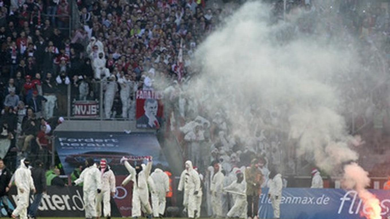 Kolínski chuligáni patria medzi najdivokejších v Nemecku.