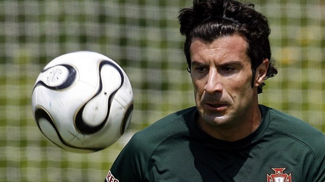 Luís Figo.