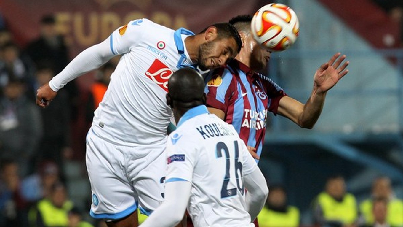 Neapolčania s prehľadom vyhrali nad Trabzonom 4:0.