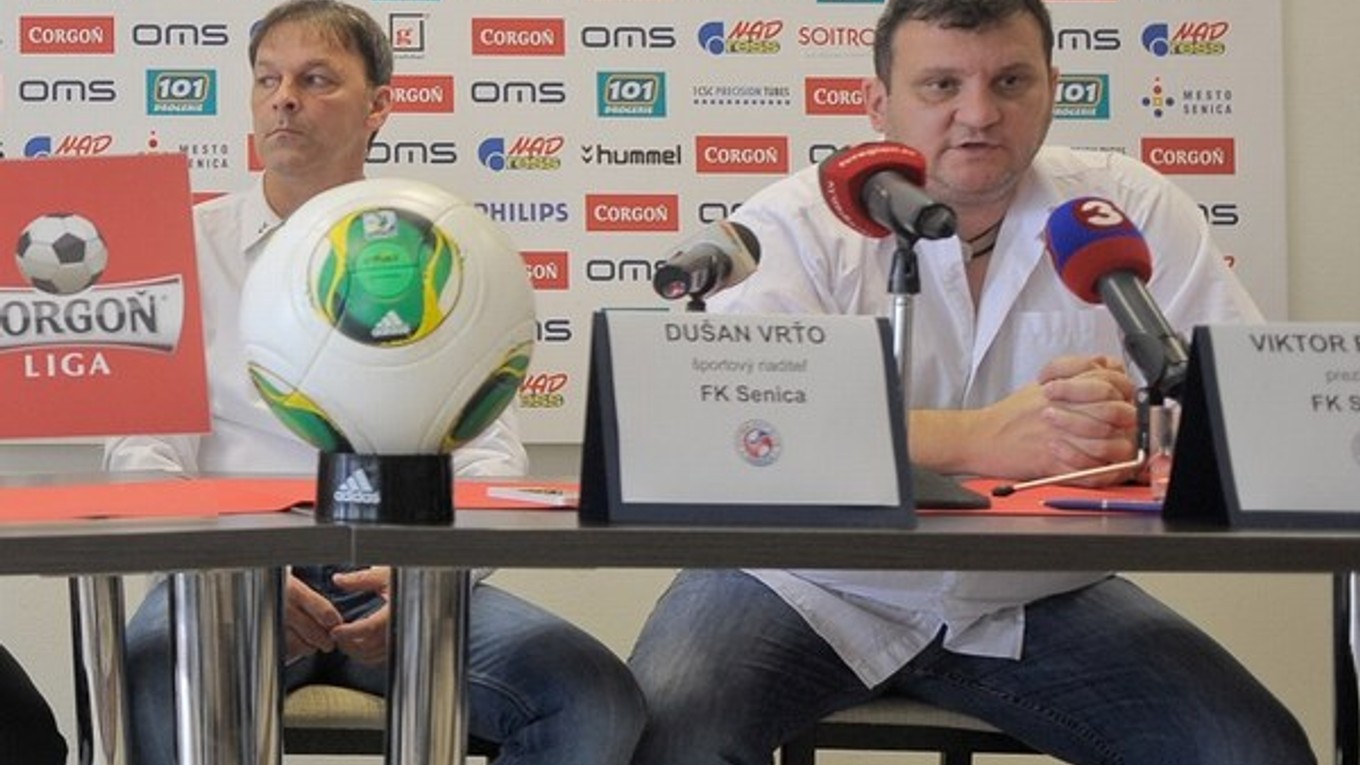 Blažek (vpravo) a Vrťo na tlačovke FK Senica v júli 2013.