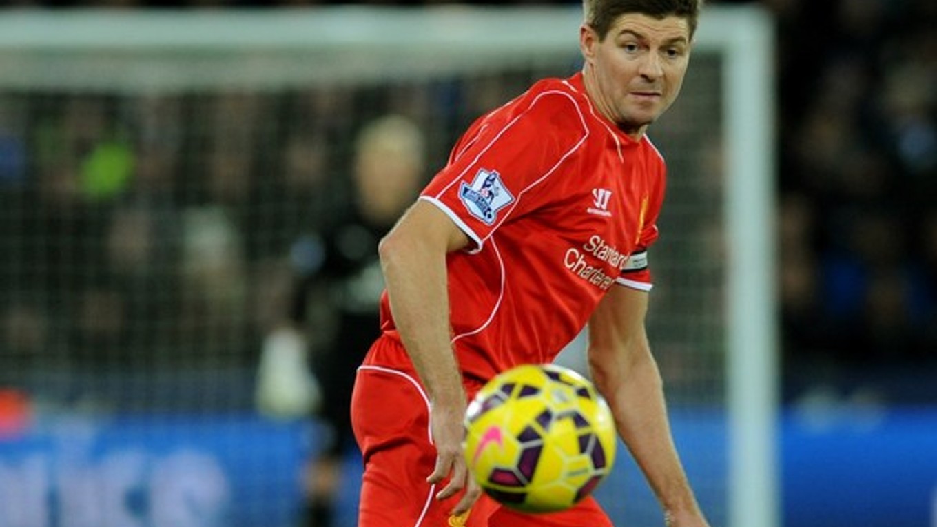 Kapitán Liverpoolu Steven Gerrard dal druhý gól.