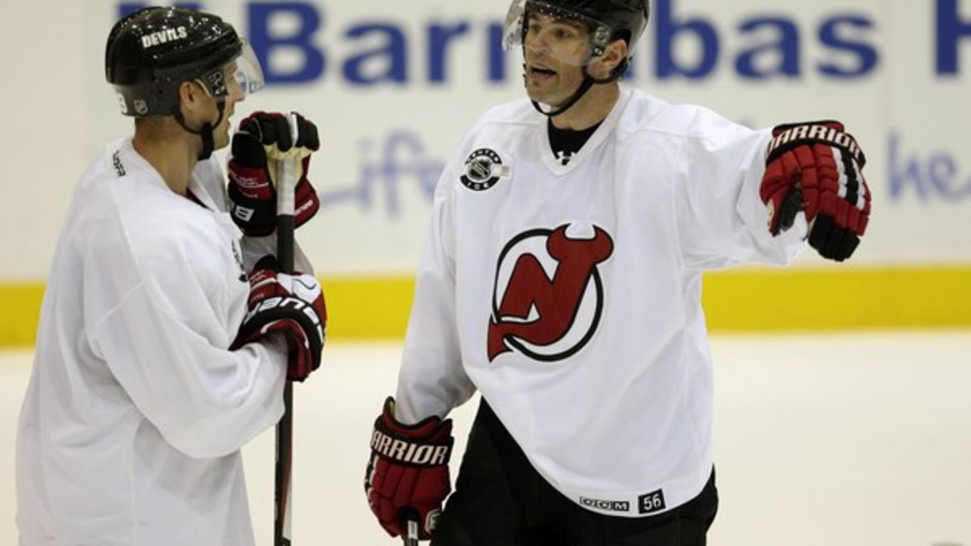 Jágr (vpravo) zápas nedohral.