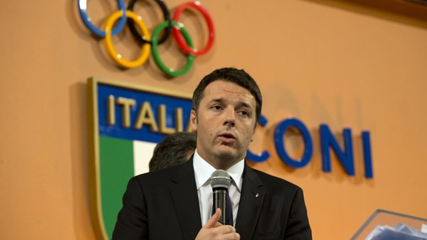 Rím v pondelok oficiálne oznámil kandidatúru na olympiádu v roku 2024, na snímke taliansky premiér Matteo Renzi.