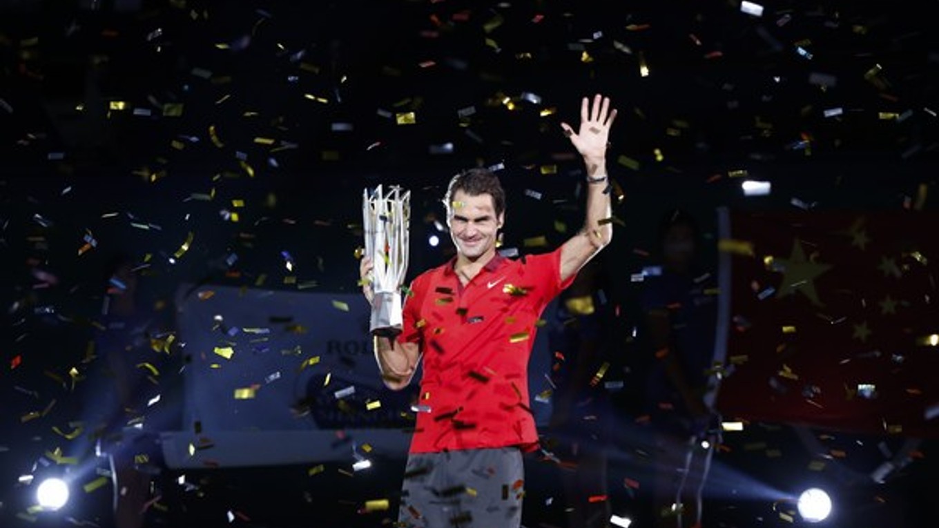 Sedemnásťnásobného grandslamového víťaza Rogera Federera čaká nabitý záver roka.