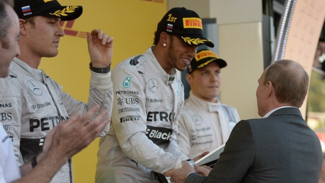 Trofeje odovzdával sám Vladimír Putin.