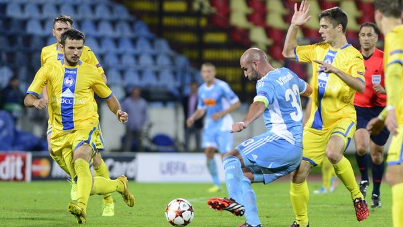 Róbert Vittek (v strede).