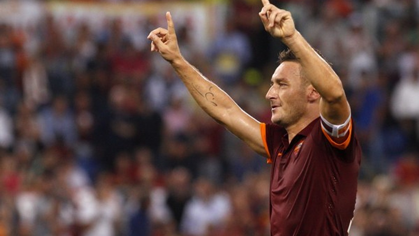 Francesco Totti spečatil výhru AS Rím z penalty.