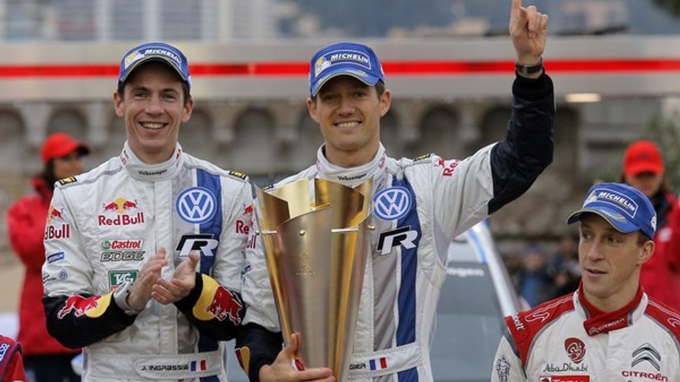 Sébastien Ogier v strede.