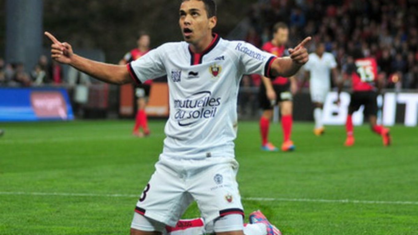 Carlos Eduardo.