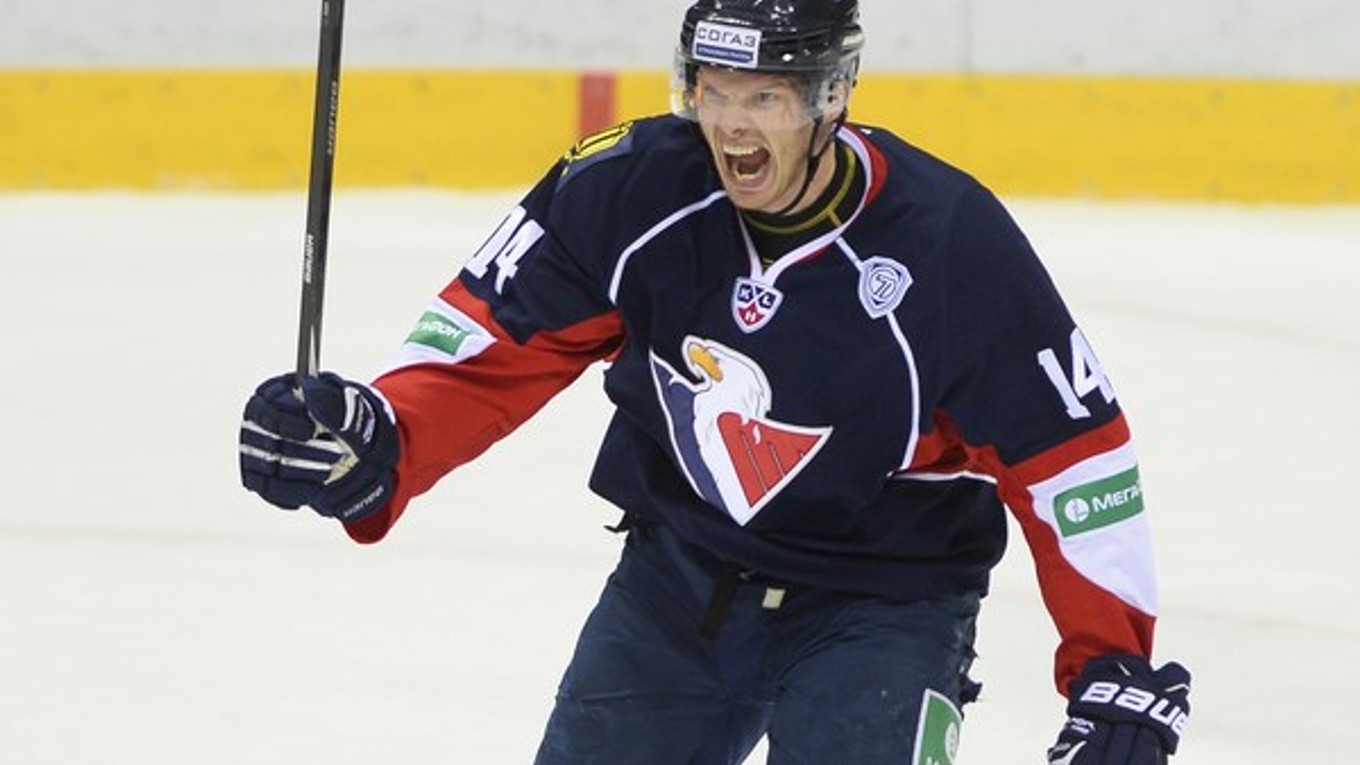 Center Slovana Václav Nedorost v zápase hokejovej KHL HC Slovan Bratislava - Admiral Vladivostok.