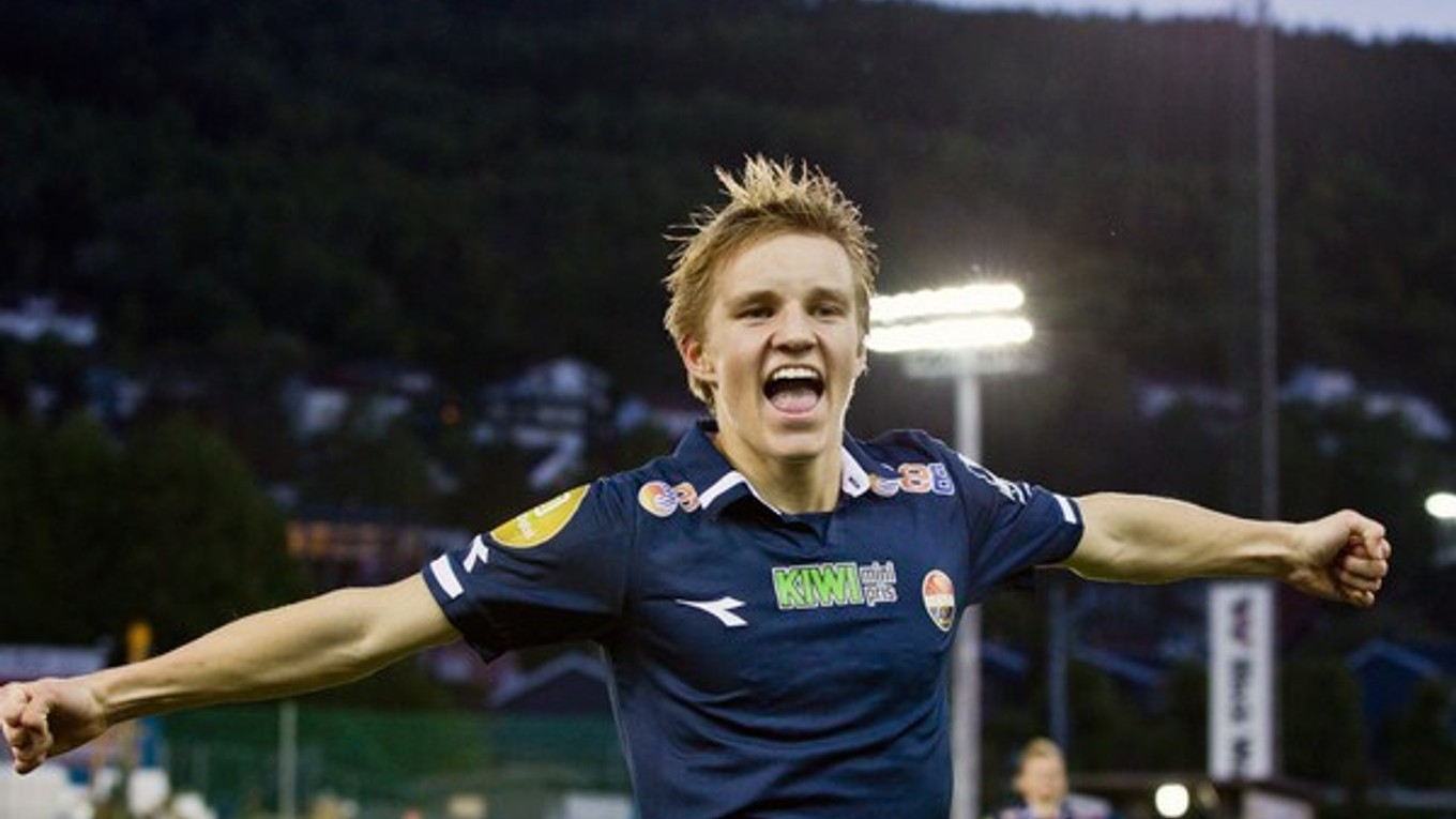 Nórsky stredopoliar Martin Odegaard má iba 15 rokov a tento rok už hral v seniorskej reprezentácii.