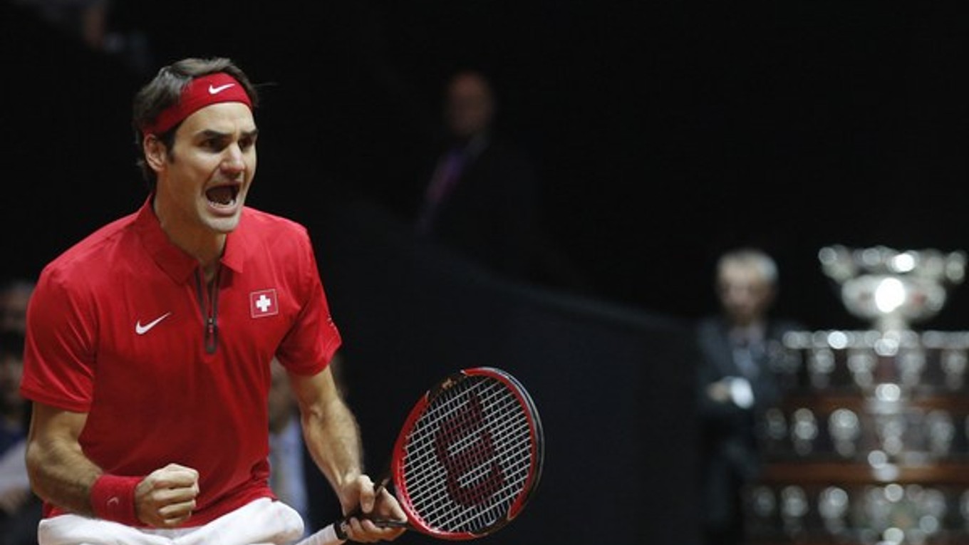 Roger Federer je už iba kúsok od trofeje, ktorú ešte nikdy nezískal.