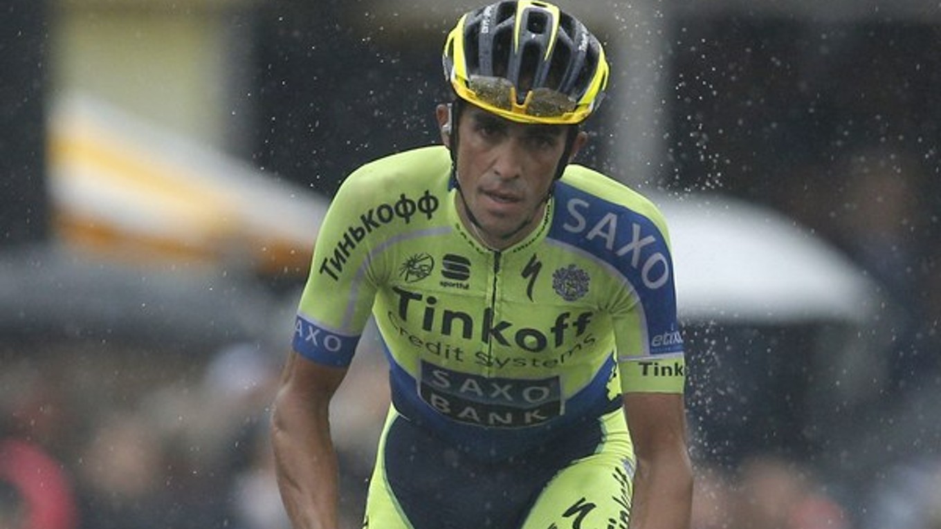 Španiel Alberto Contador vedie v clekovom poradí cyklistických pretekov Vuelta.