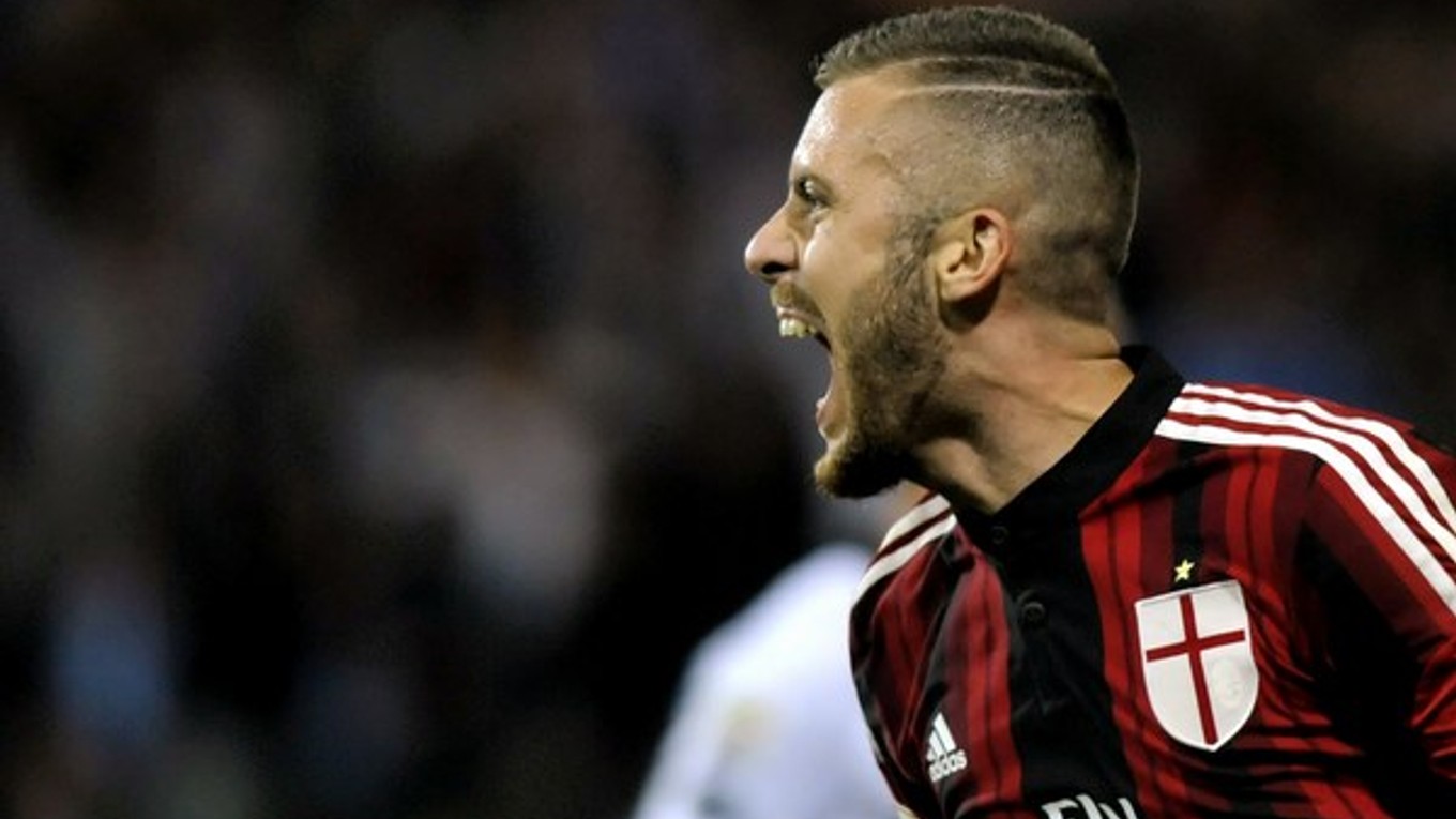 Jeremy Ménez do leta hrával v AC Miláno.