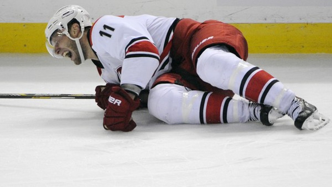 Jordan Staal po zranení.