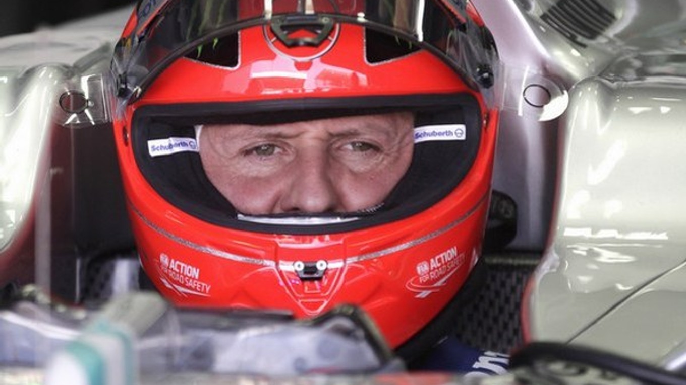 Otca Michaela Schumachera pomaly nahradí v pretekárskom aute syn Mick.