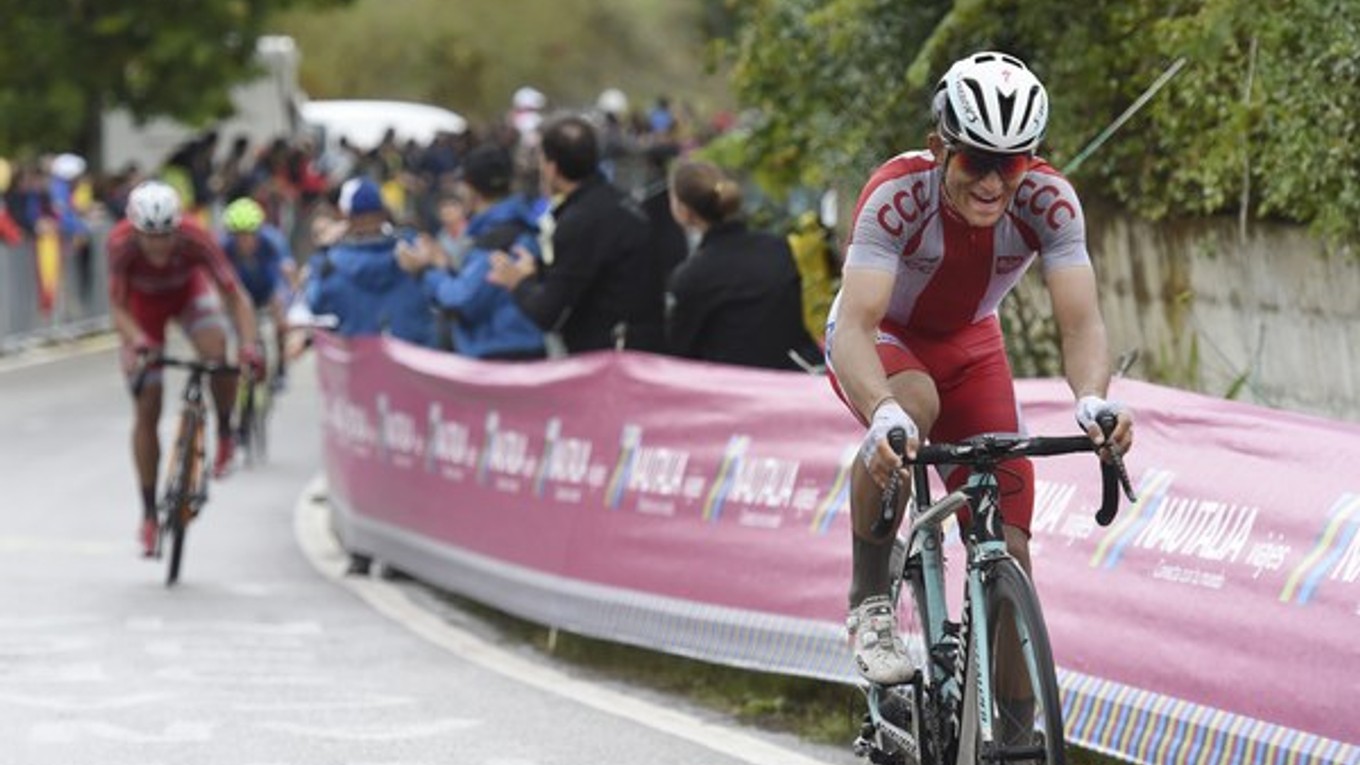 Dúhový dres si vybojoval Poliak Michal Kwiatkowski.