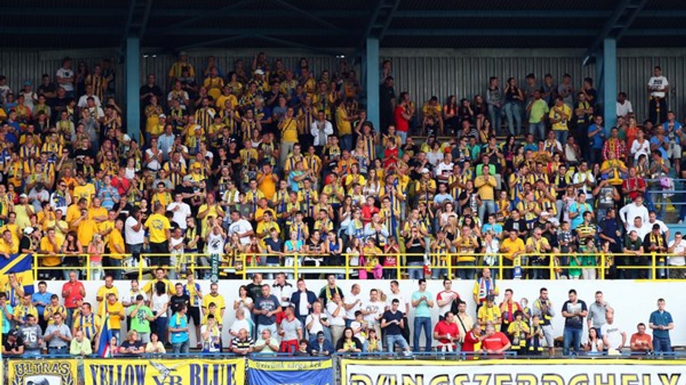 Fanúšikovia Dunajskej Stredy počas augustového zápasu proti Žiline.