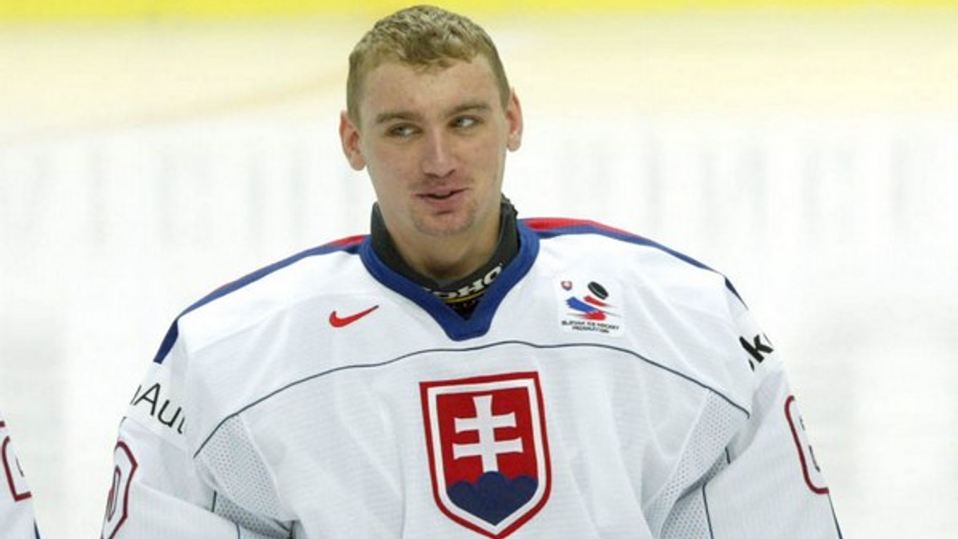 Karol Križan reprezentoval Slovensko na troch majstrovstvách sveta aj na olympiáde v Turíne.