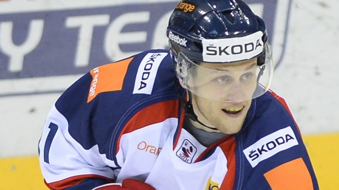 Slovenský hokejista Radoslav Tybor hrá v tejto sezóne v skvelej forme.
