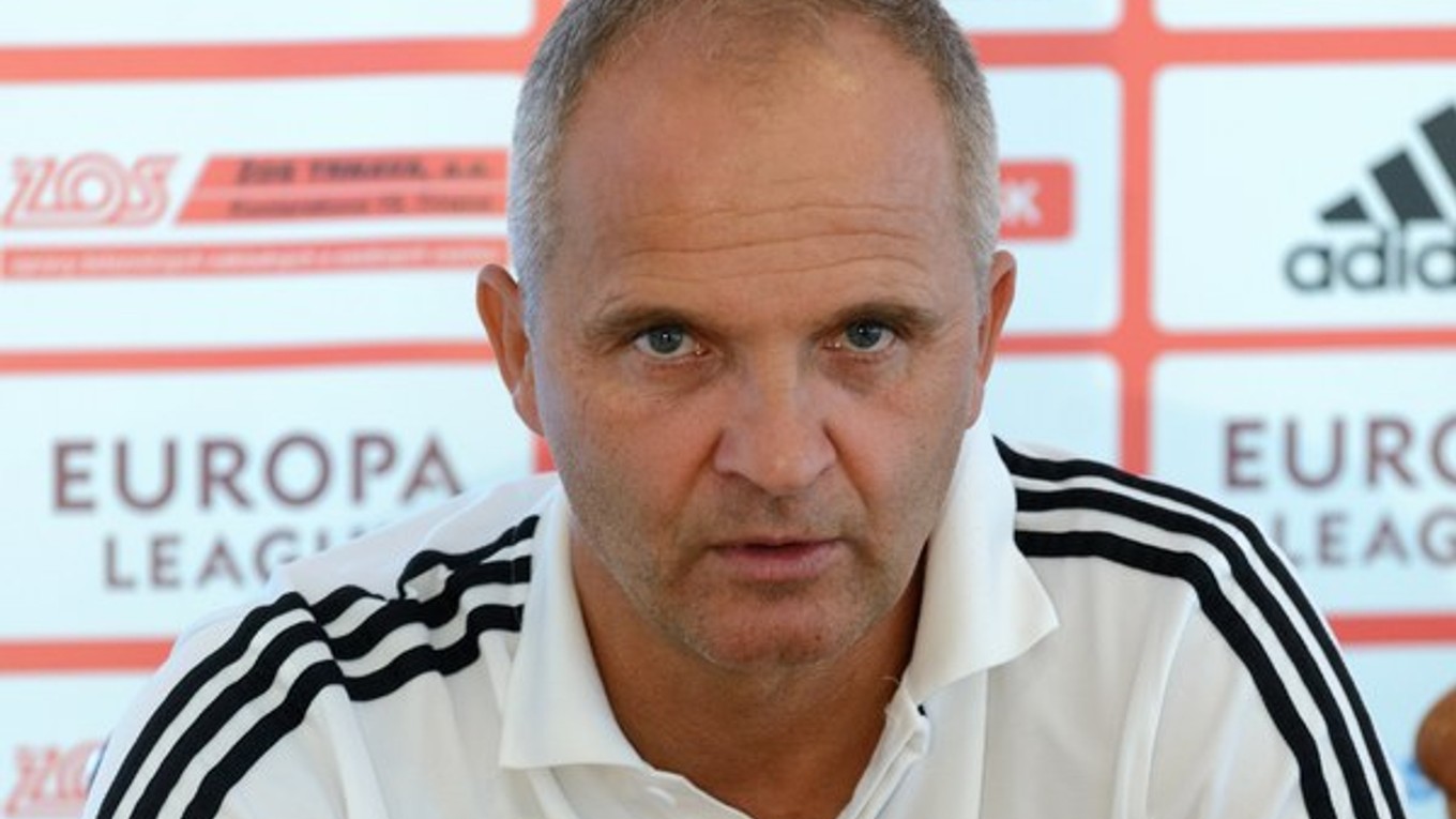 Tréner futbalistov Trnavy Juraj Jarábek.