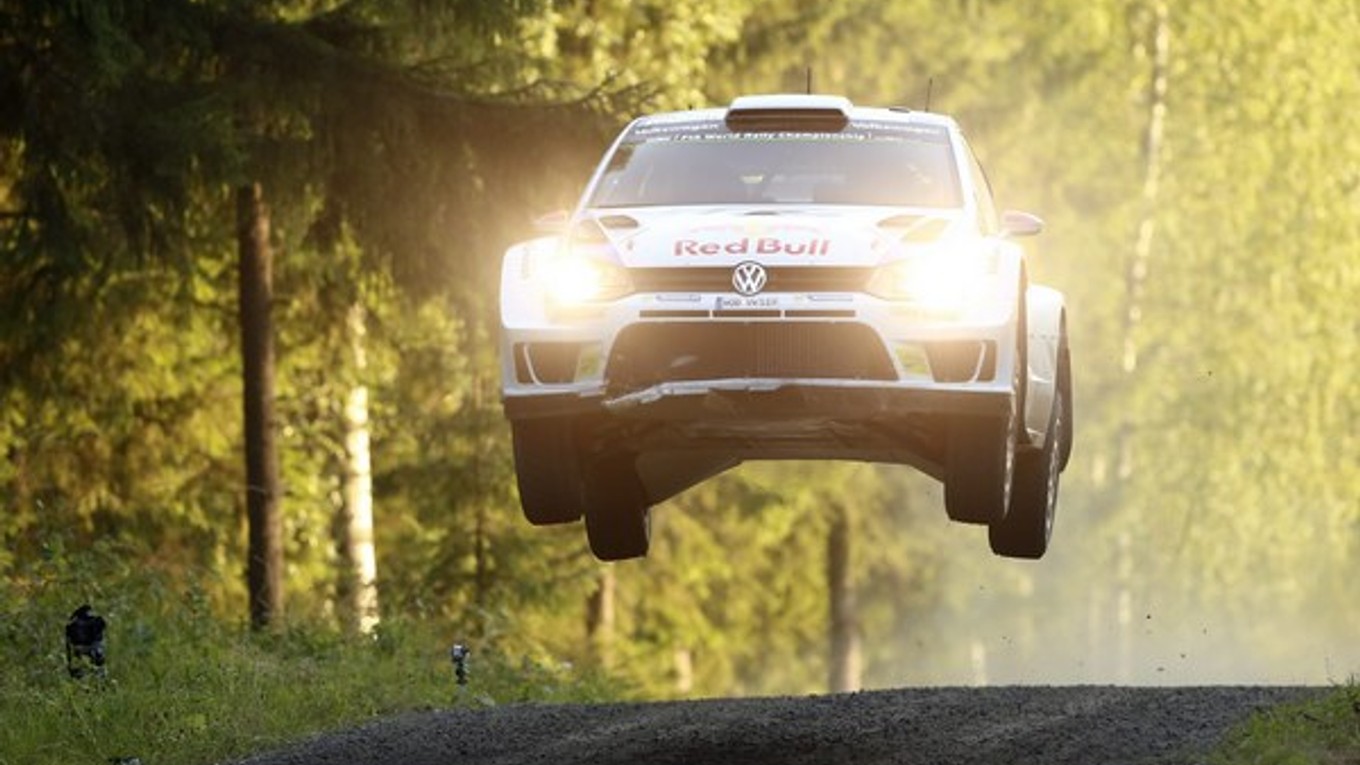 Domáci Jari-Matti Latvala na Volkswagene.