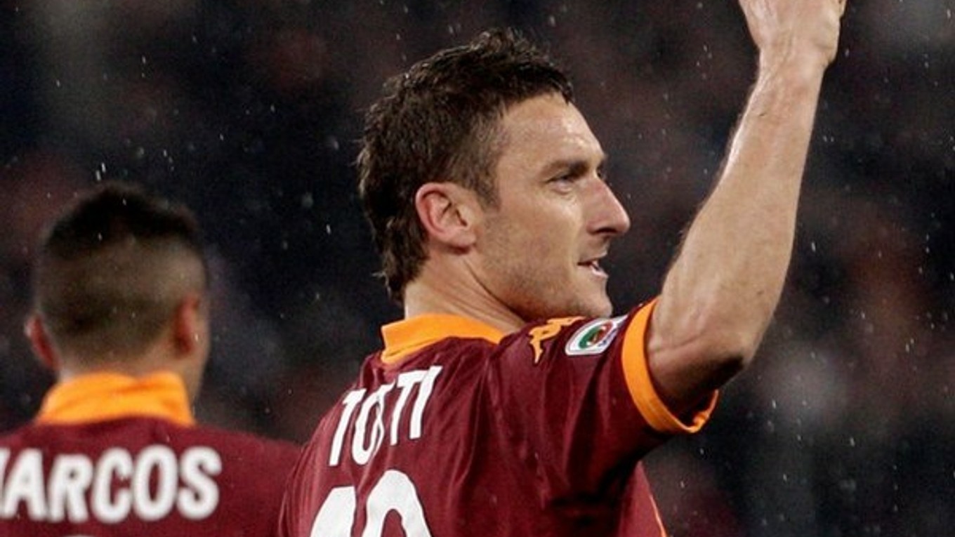 Dlhoročná opora Rimanov Francesco Totti.